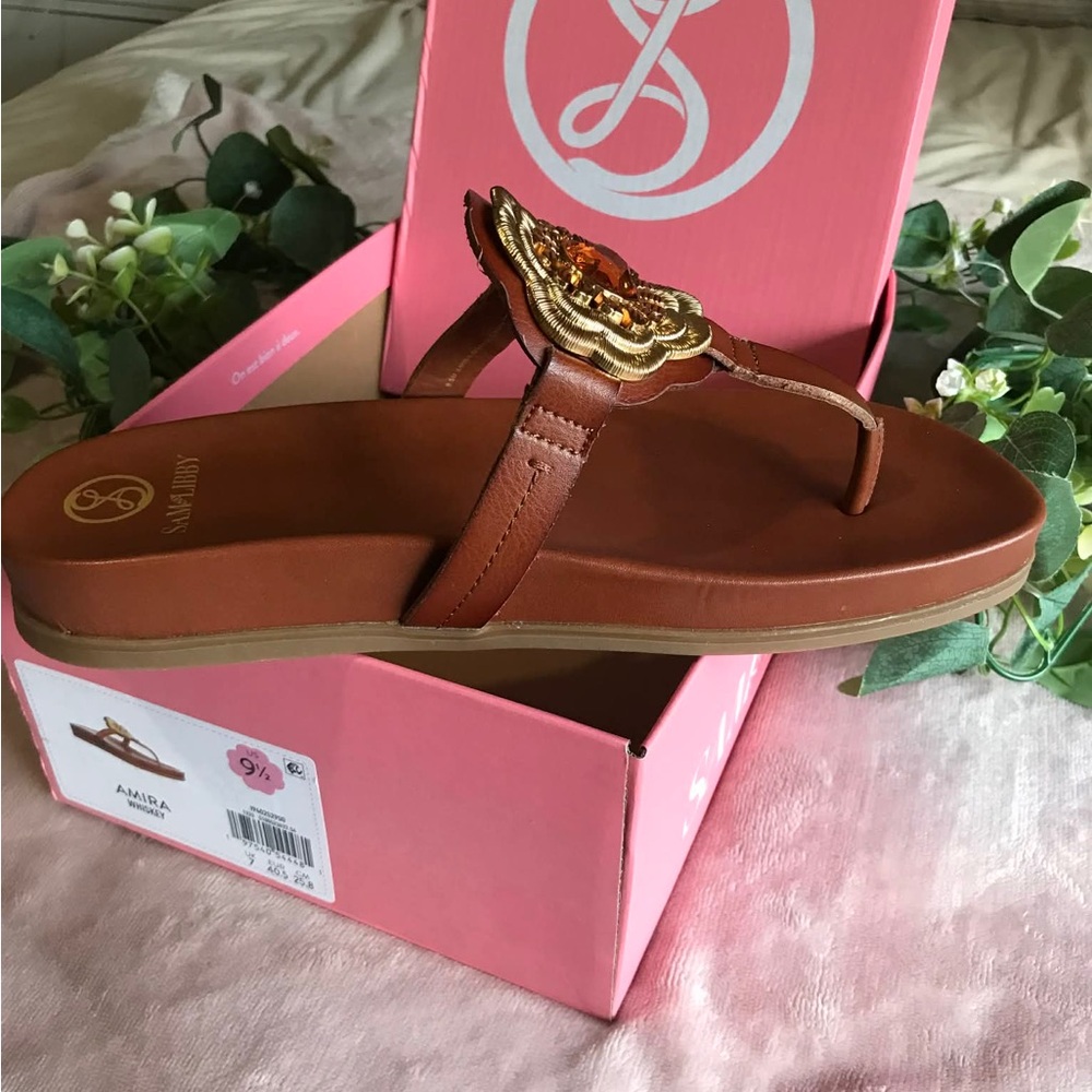 NIB Sam & Libby Sandals - Chic & Comfy